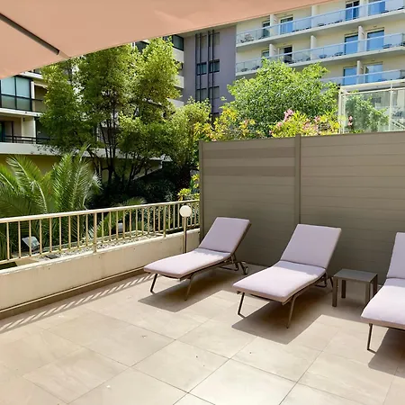 Superbe - Terrasse 60m2 - 1mn Plage Croisette - 3mn Palais * Cannes